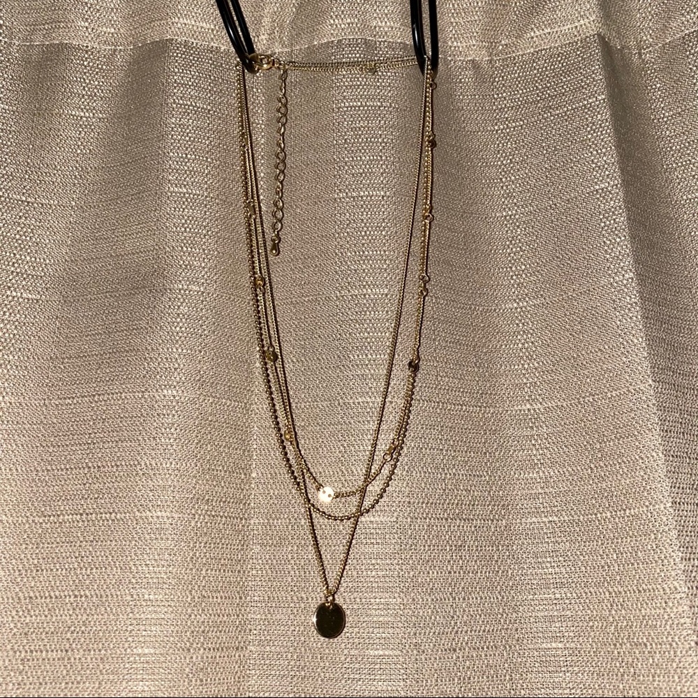 Layered choker